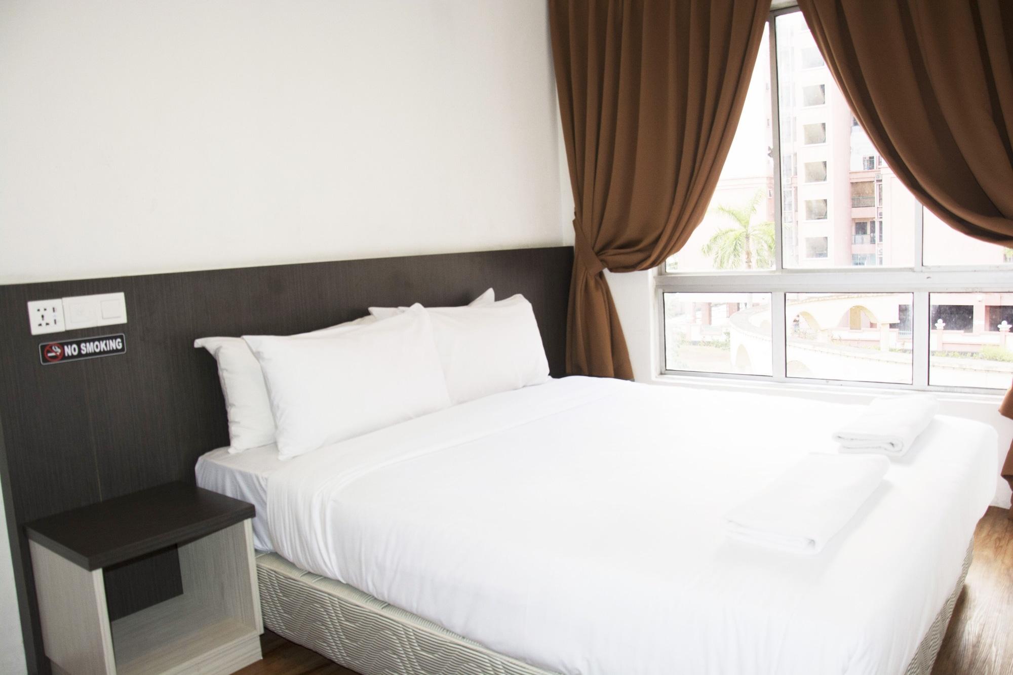 โพรมิเนด โฮเต็ล อพาร์ทเมนท์ Aparthotel โกตาคินาบาลู ภายนอก รูปภาพ
