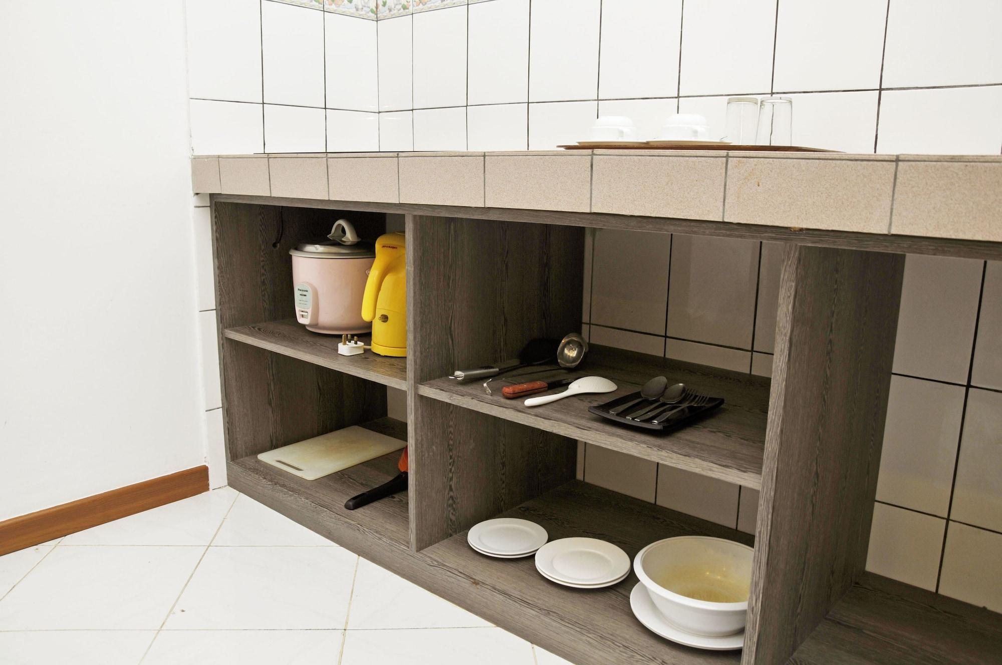 โพรมิเนด โฮเต็ล อพาร์ทเมนท์ Aparthotel โกตาคินาบาลู ภายนอก รูปภาพ