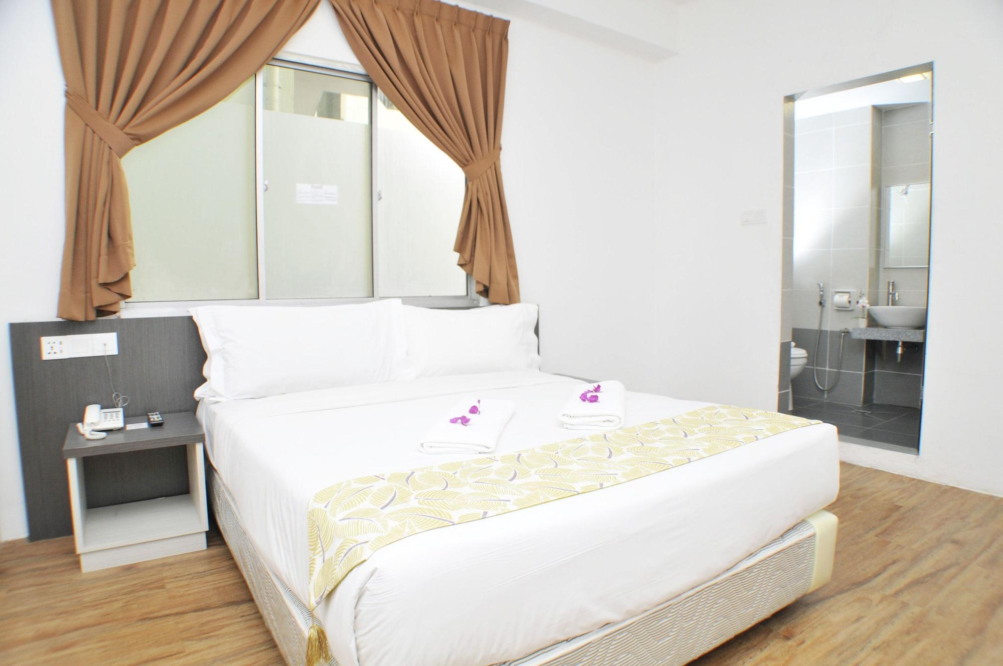 โพรมิเนด โฮเต็ล อพาร์ทเมนท์ Aparthotel โกตาคินาบาลู ภายนอก รูปภาพ