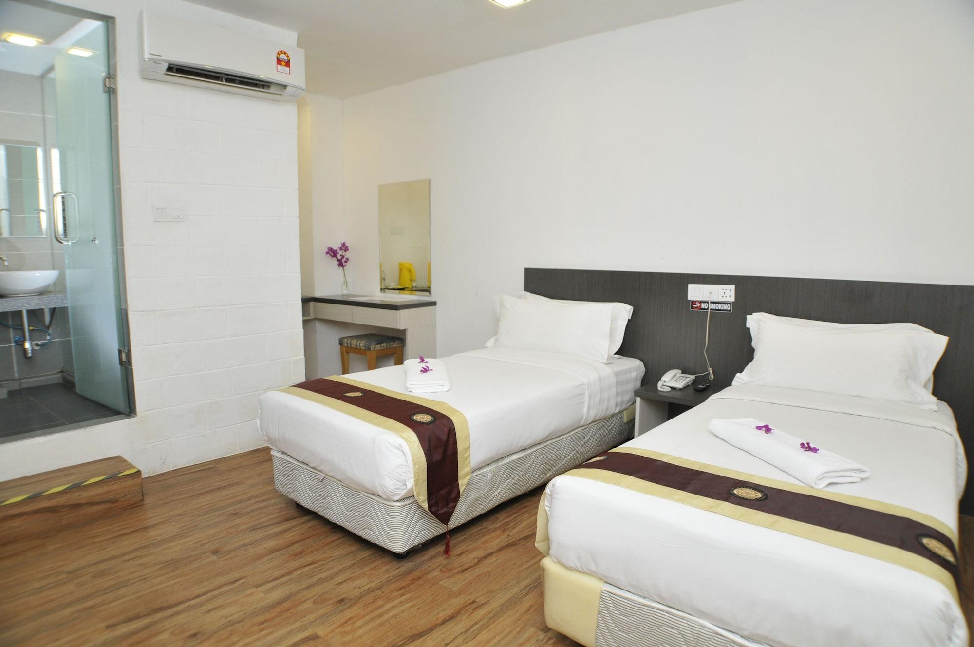 โพรมิเนด โฮเต็ล อพาร์ทเมนท์ Aparthotel โกตาคินาบาลู ภายนอก รูปภาพ