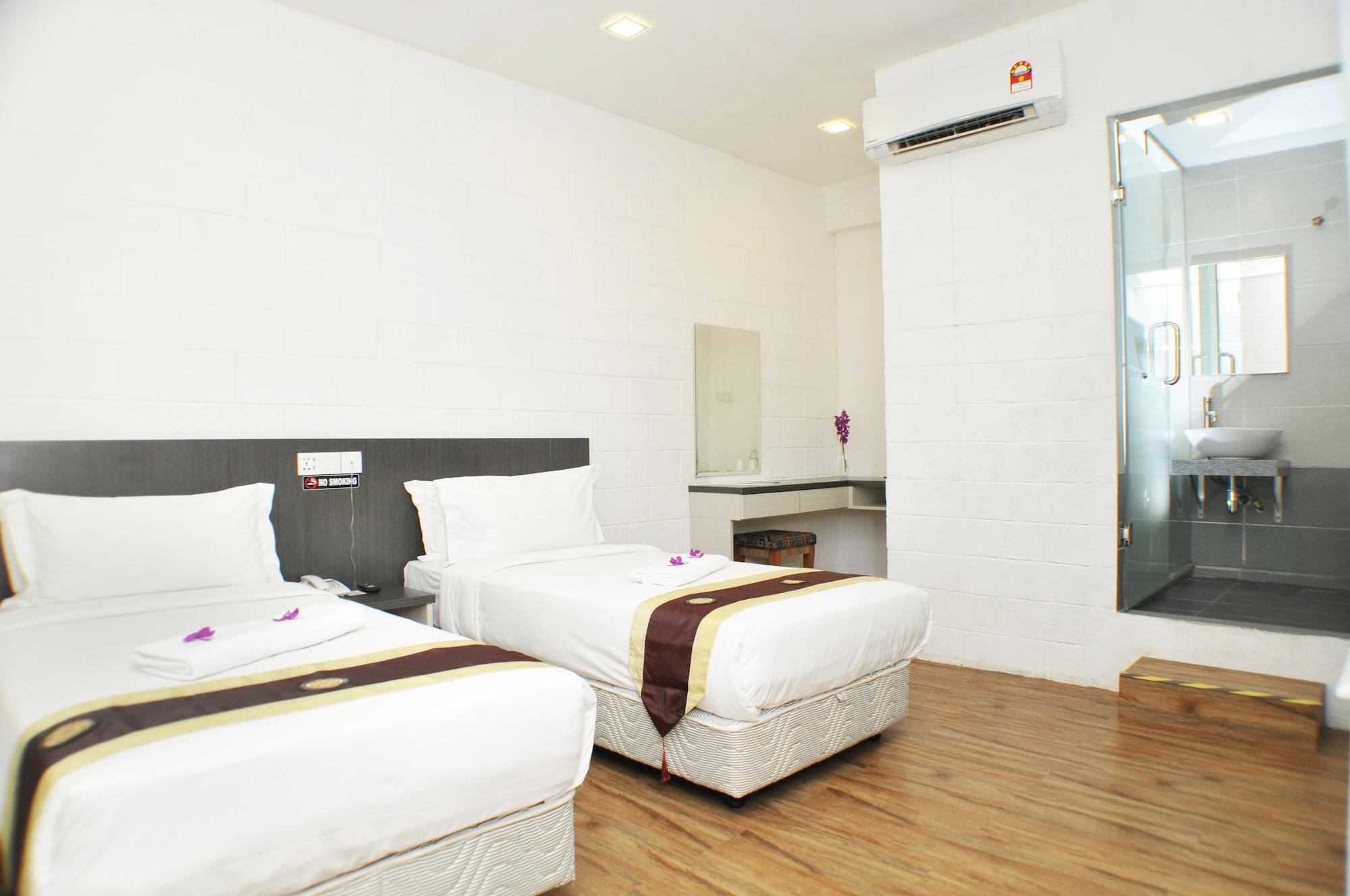 โพรมิเนด โฮเต็ล อพาร์ทเมนท์ Aparthotel โกตาคินาบาลู ภายนอก รูปภาพ